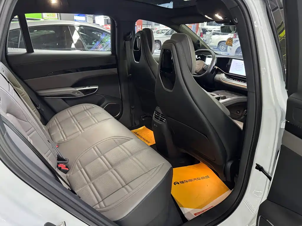 Hongqi Hongqi Tiangong 08 — миниатюра 12