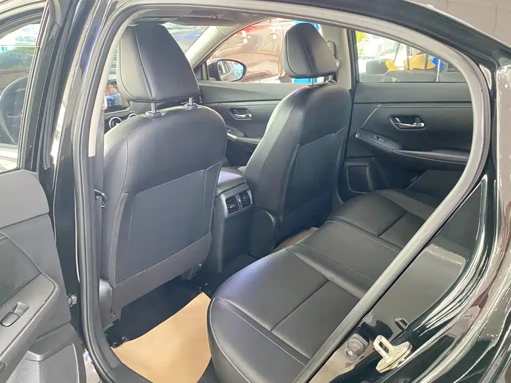 Nissan Sylphy — миниатюра 8