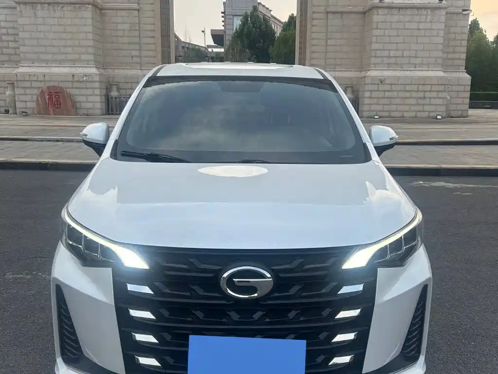 2022 GAC Trumpchi M6 - zdjęcie 1 z 16