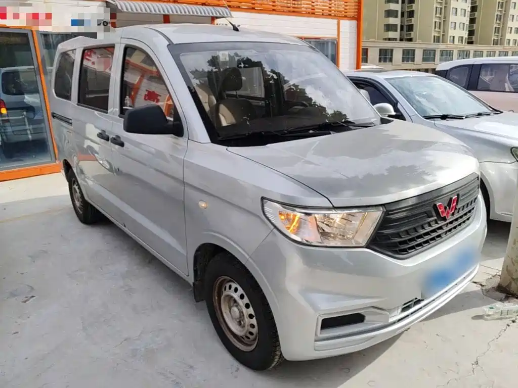 Wuling Hongguang V — миниатюра 4