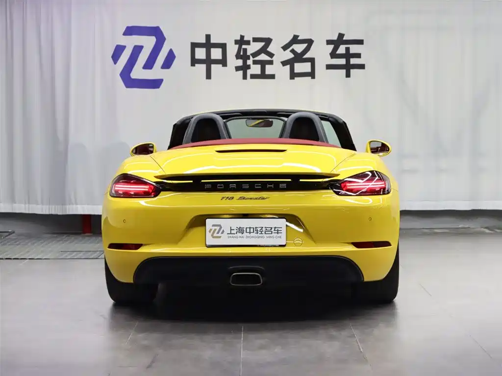 PORSCHE 718