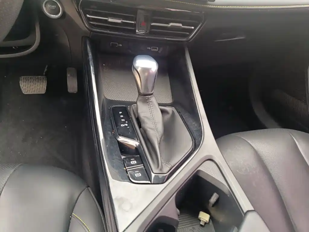 Roewe i5 — миниатюра 14