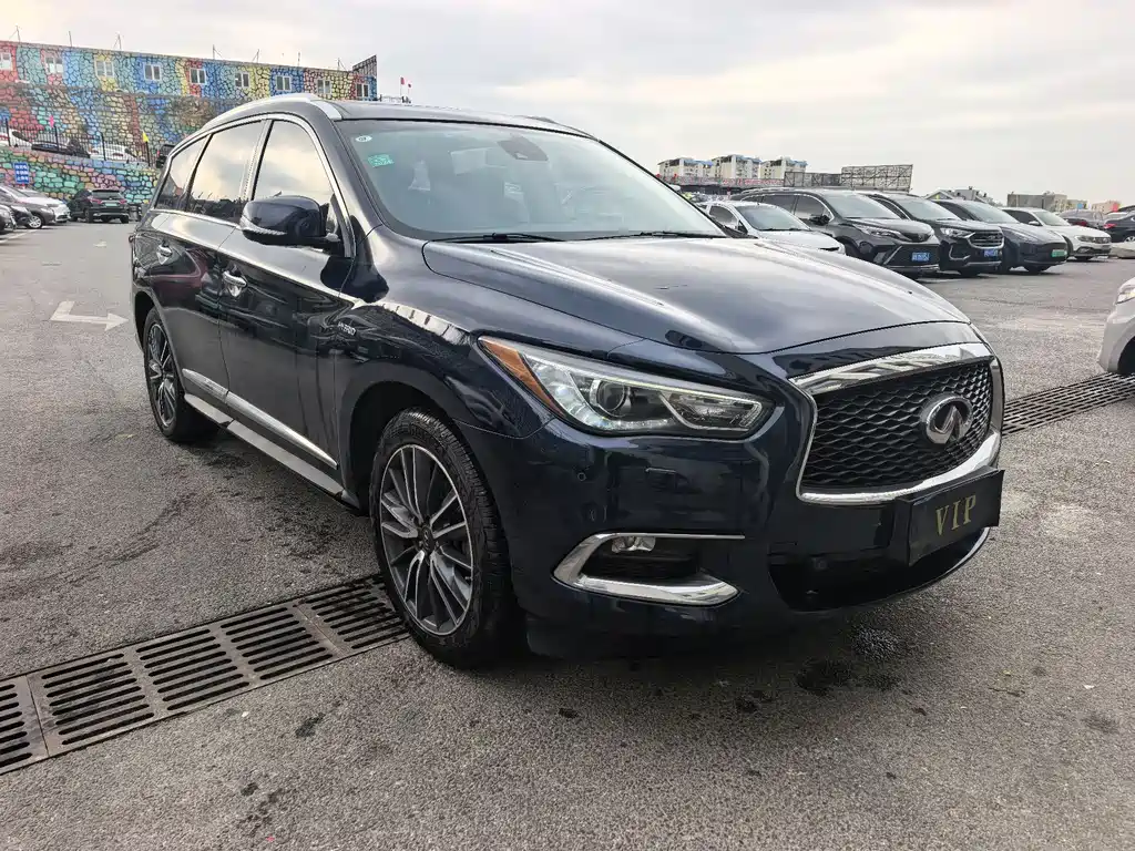 INFINITI QX60