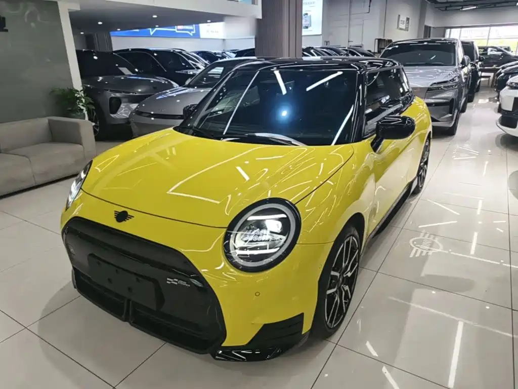 MINI MINI COOPER EV — миниатюра 2