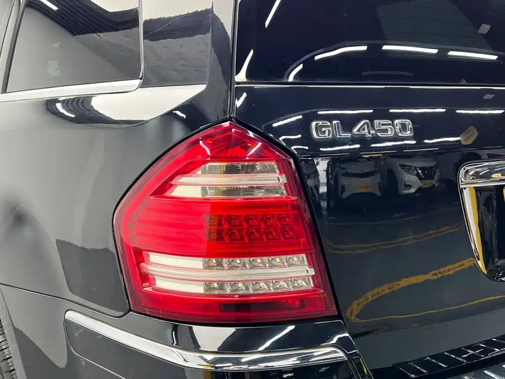 Mercedes-Benz GL-Class — миниатюра 10