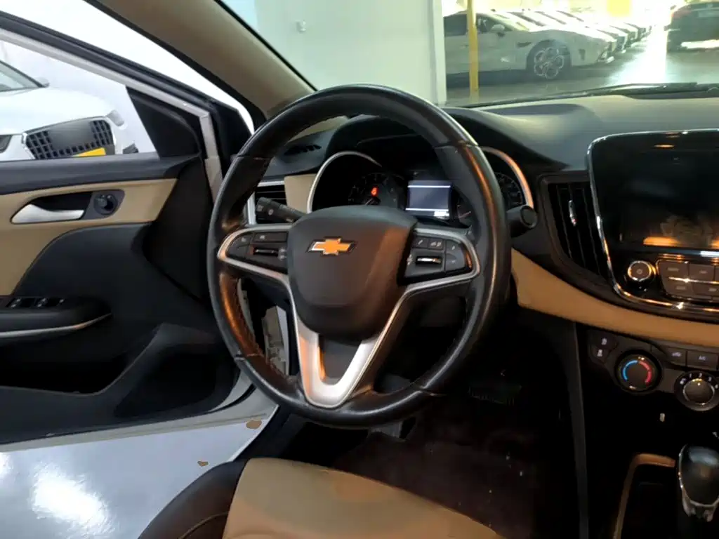 Chevrolet Monza — миниатюра 11