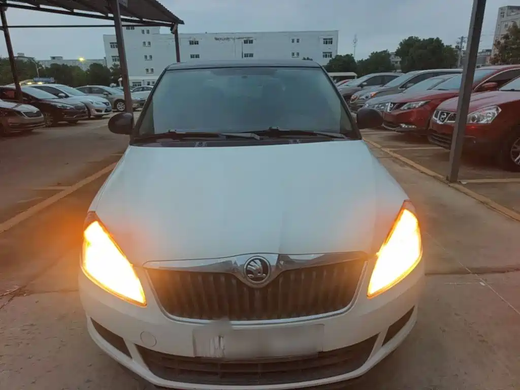 Skoda Fabia — миниатюра 3
