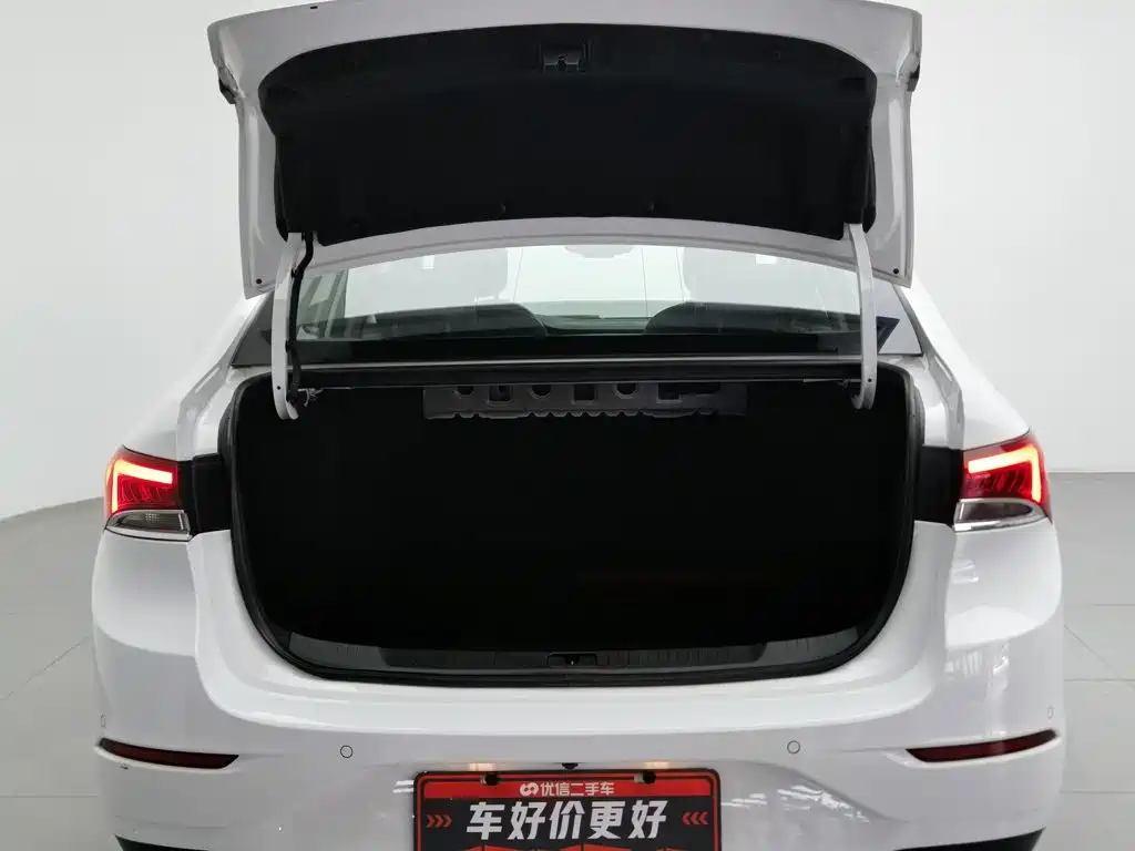 Buick Excelle — миниатюра 16