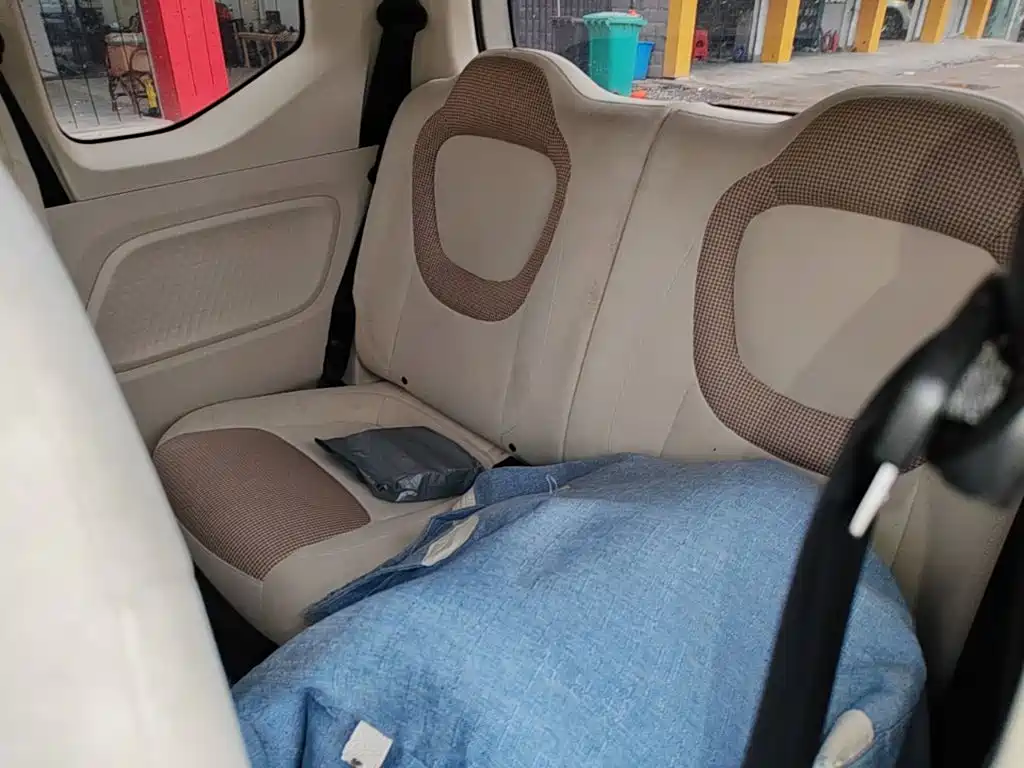 Wuling MINIEV — миниатюра 17