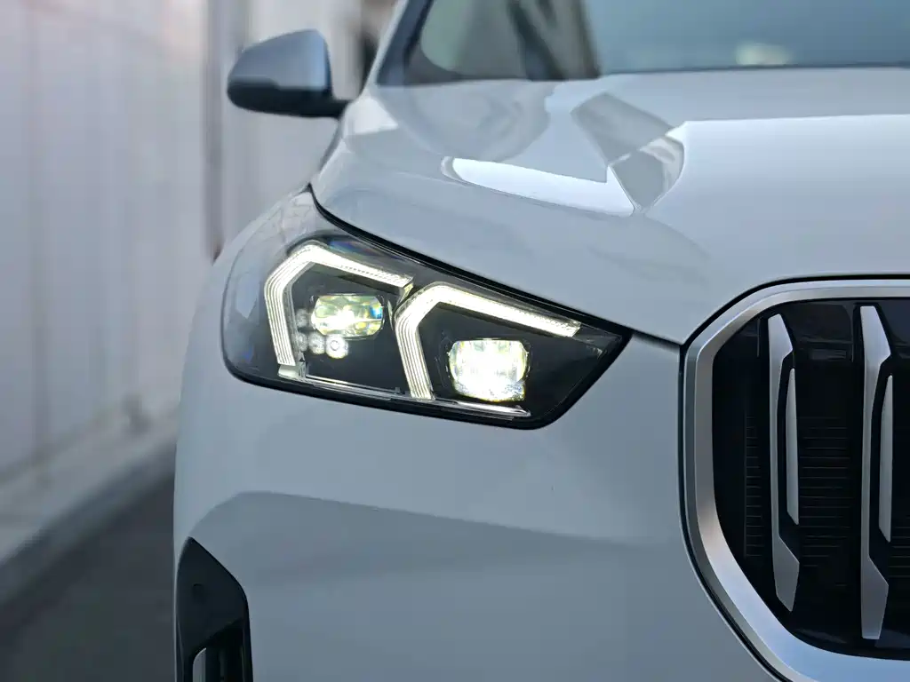 BMW X1 — миниатюра 7