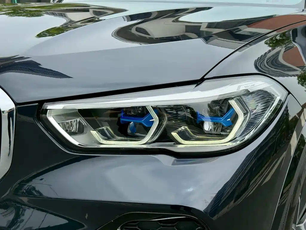 BMW X5 — миниатюра 8