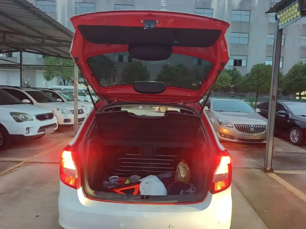 Skoda Fabia — миниатюра 19