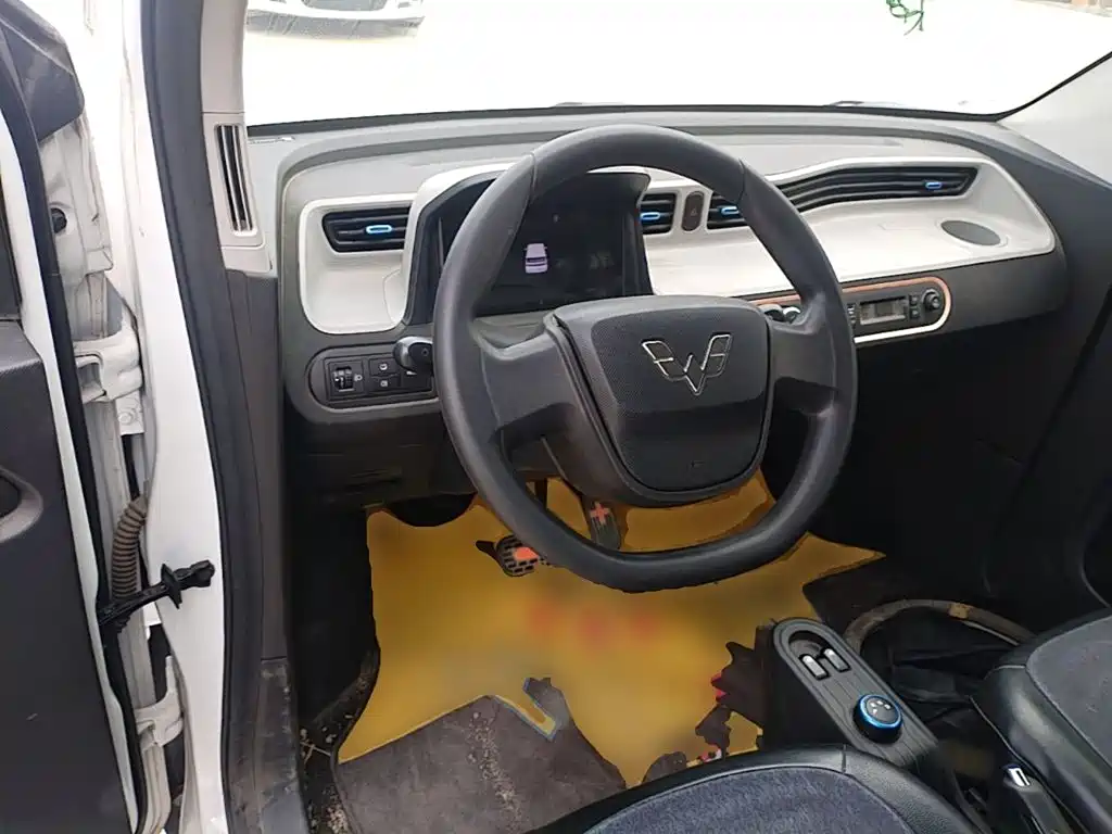 Wuling MINIEV — миниатюра 11