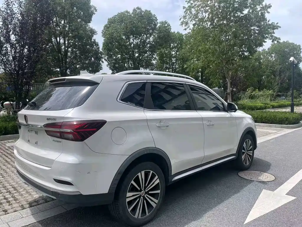 Roewe RX5 New Energy — миниатюра 8