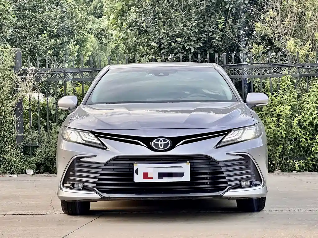 Toyota Camry — миниатюра 2