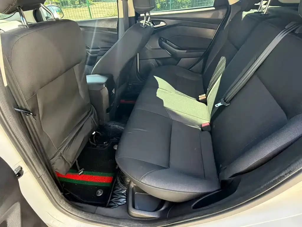 Ford Focus — миниатюра 9