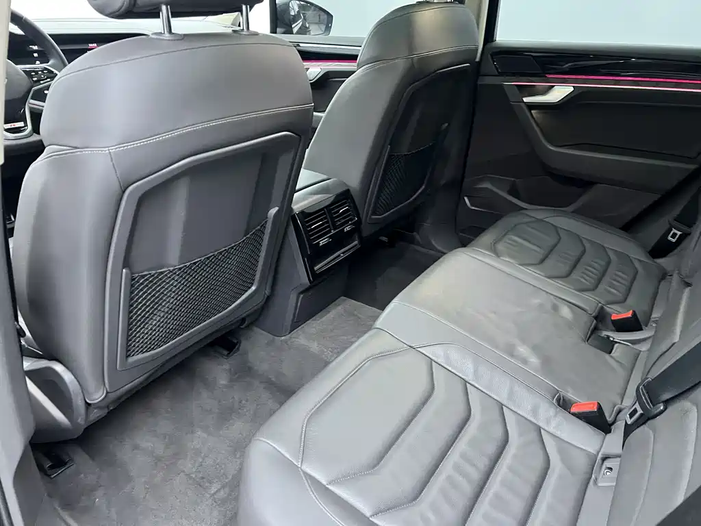Volkswagen Touareg 2021 2.0TSI
