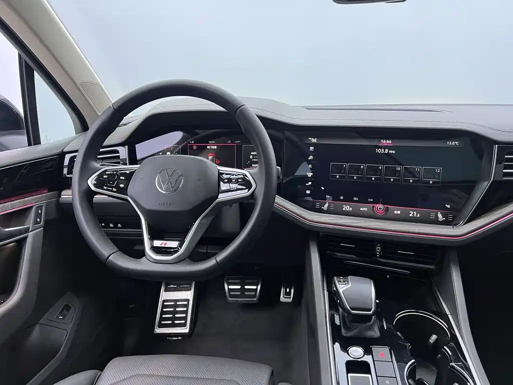Volkswagen Touareg 2021 2.0TSI