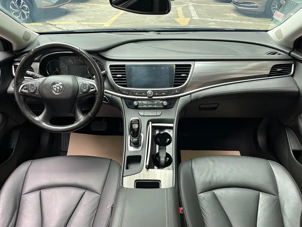 Buick LaCrosse — миниатюра 11