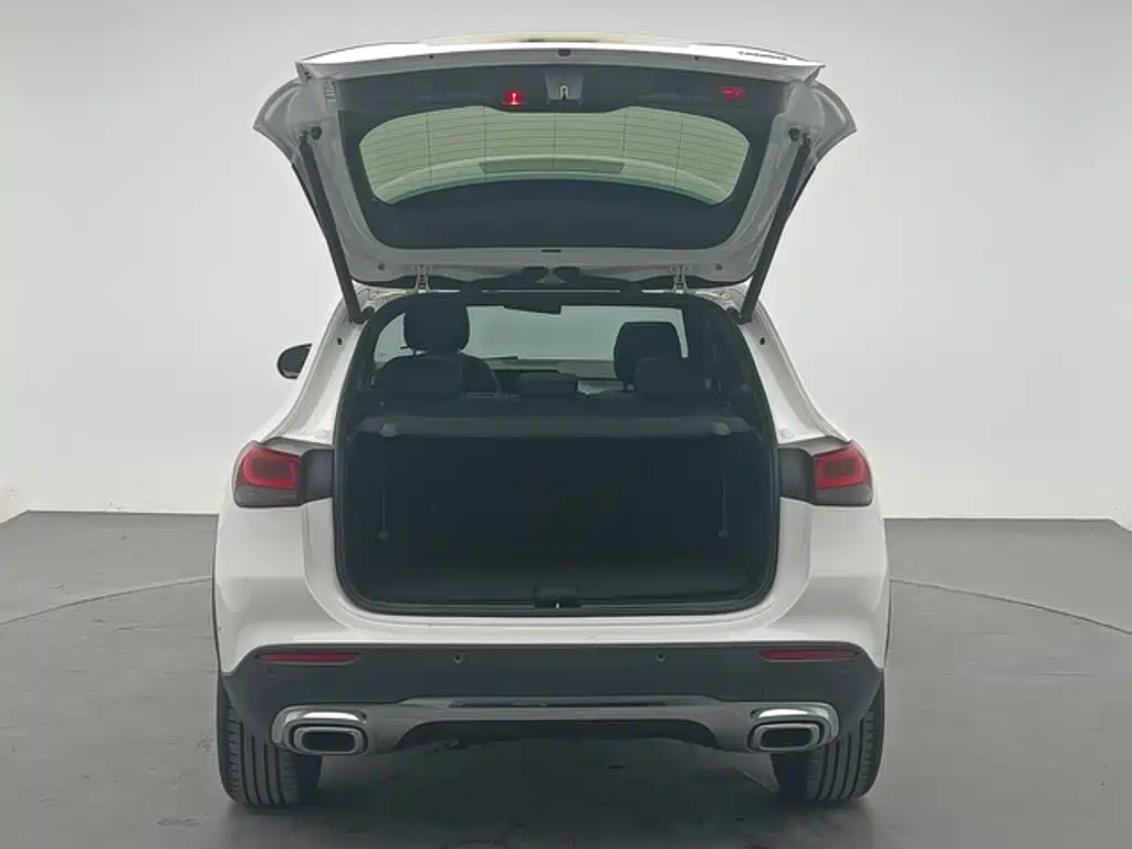 Mercedes-Benz GLA — миниатюра 13
