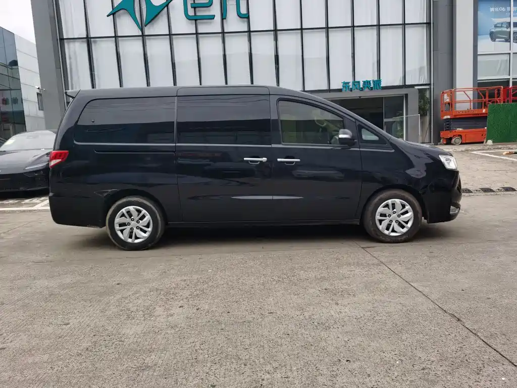 JIANGHUAI RUIFENG M4