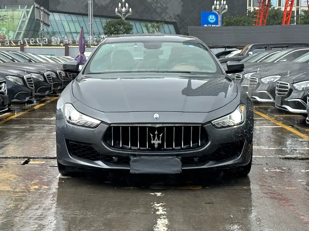 MASERATI GHIBLI