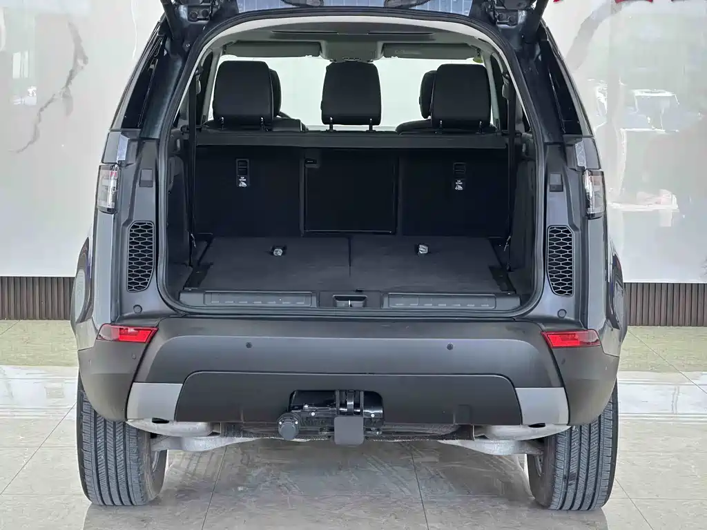Land Rover Discovery 2018 3.0 SC V6 SE