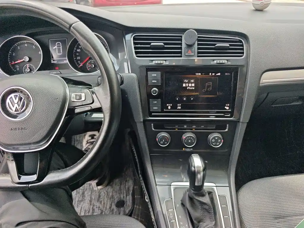 Volkswagen Golf — миниатюра 6