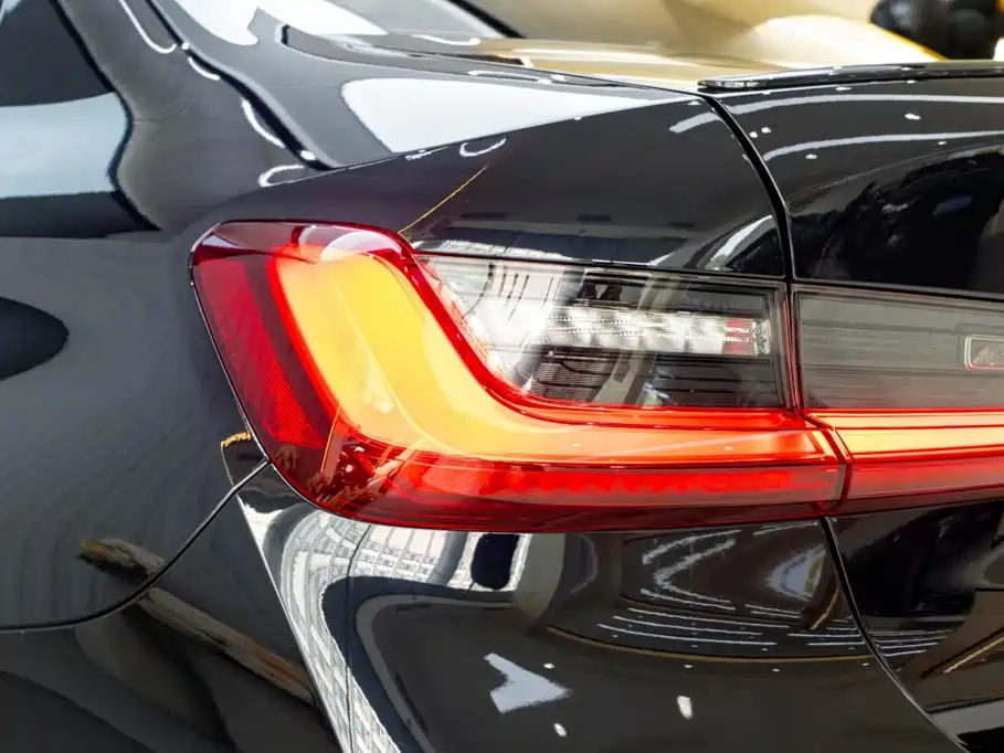 BMW 3 Series — миниатюра 9
