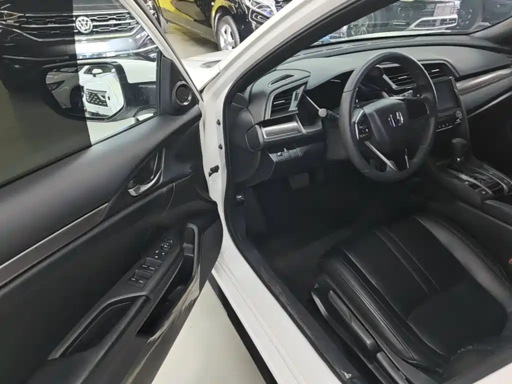 Honda Civic — миниатюра 15