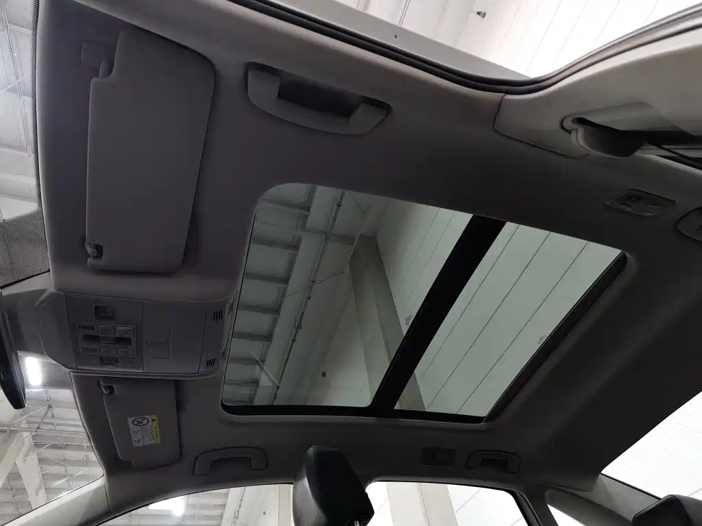 Volkswagen Sagitar — миниатюра 14