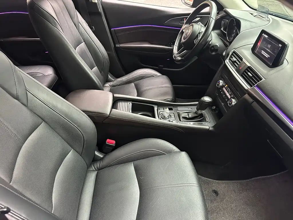 Mazda 3 Axela — миниатюра 11
