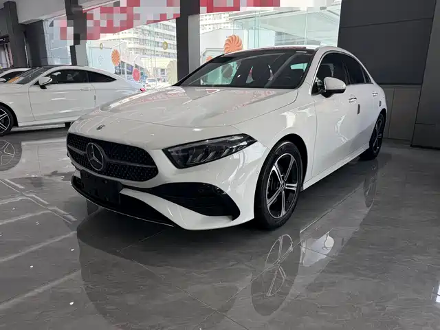 MERCEDES-BENZ A CLASS 2023