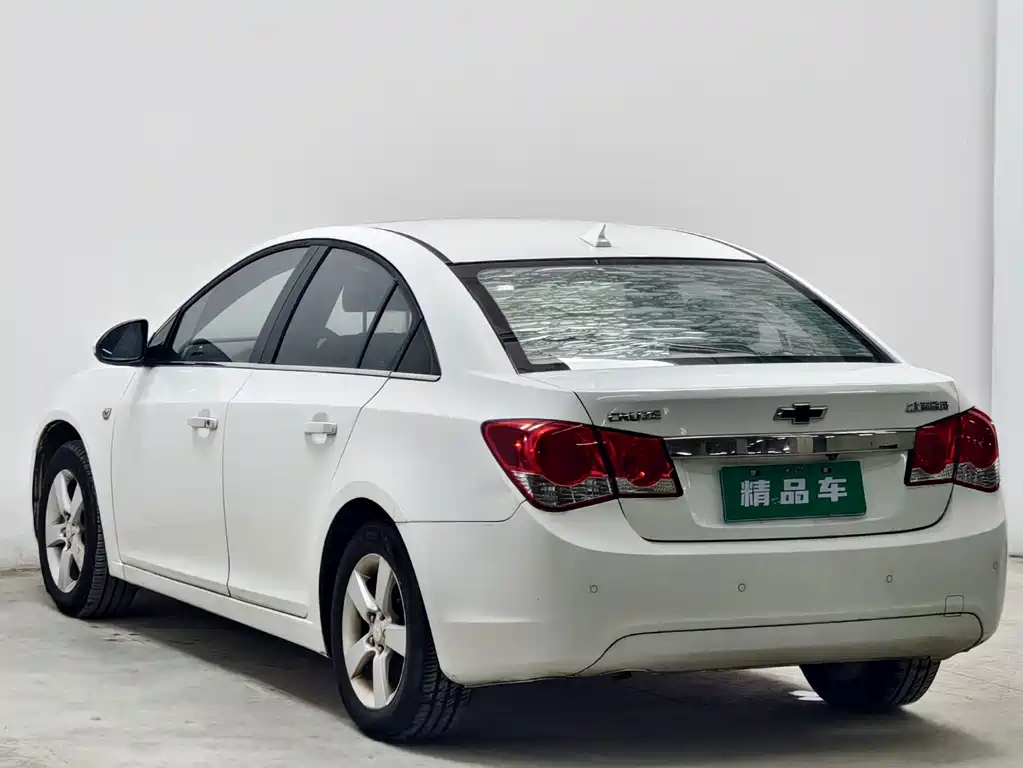 Chevrolet Cruze — миниатюра 6