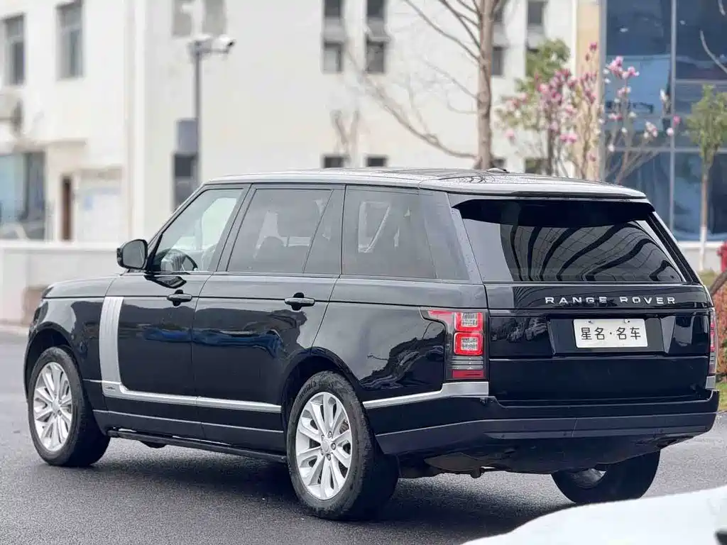 Land Rover Range Rover — миниатюра 13