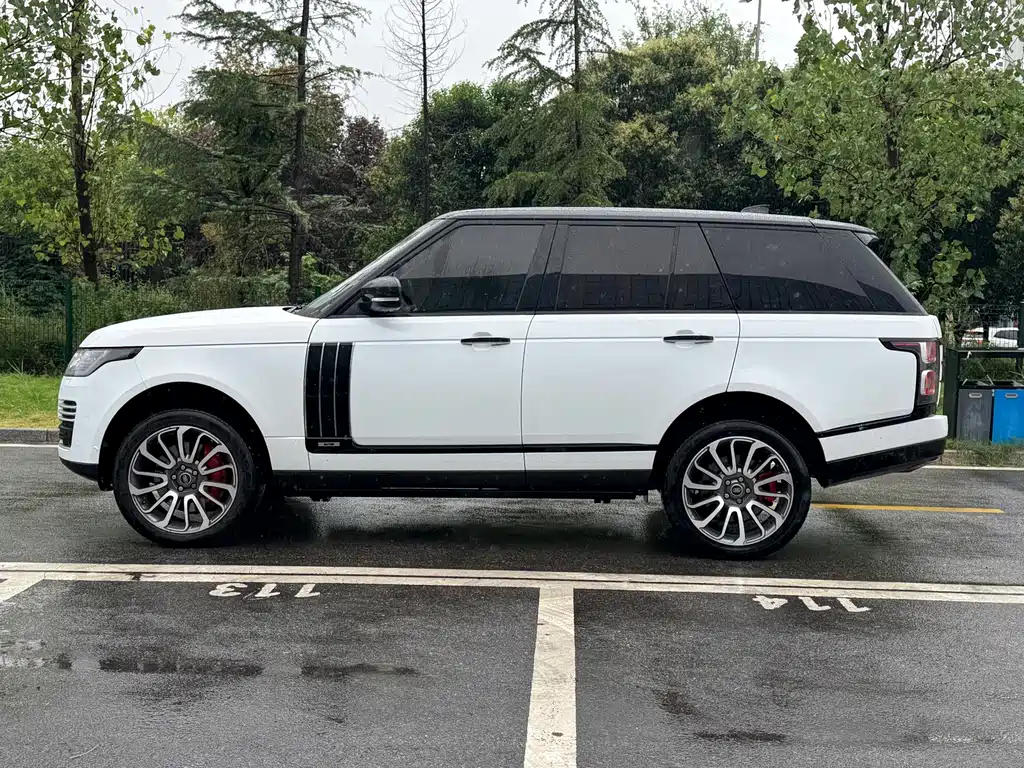 Land Rover Range Rover — миниатюра 7