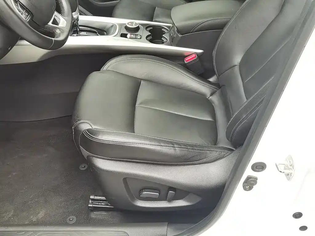 Renault Kadjar — миниатюра 20