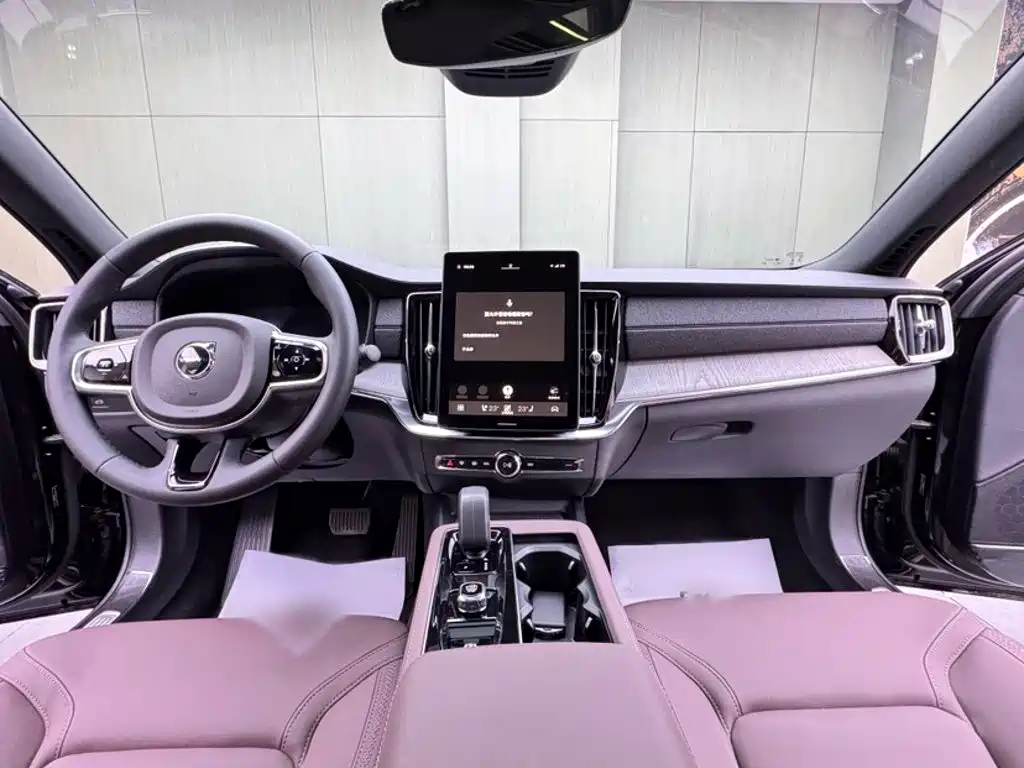 Volvo S90 — миниатюра 14