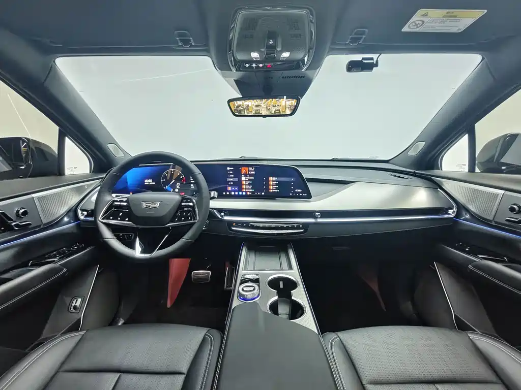 Cadillac XT5 — миниатюра 12