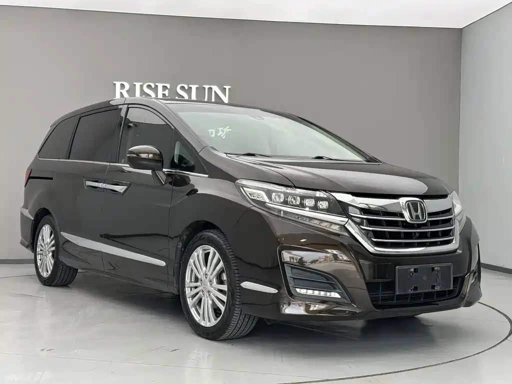 Honda Elysion — миниатюра 3