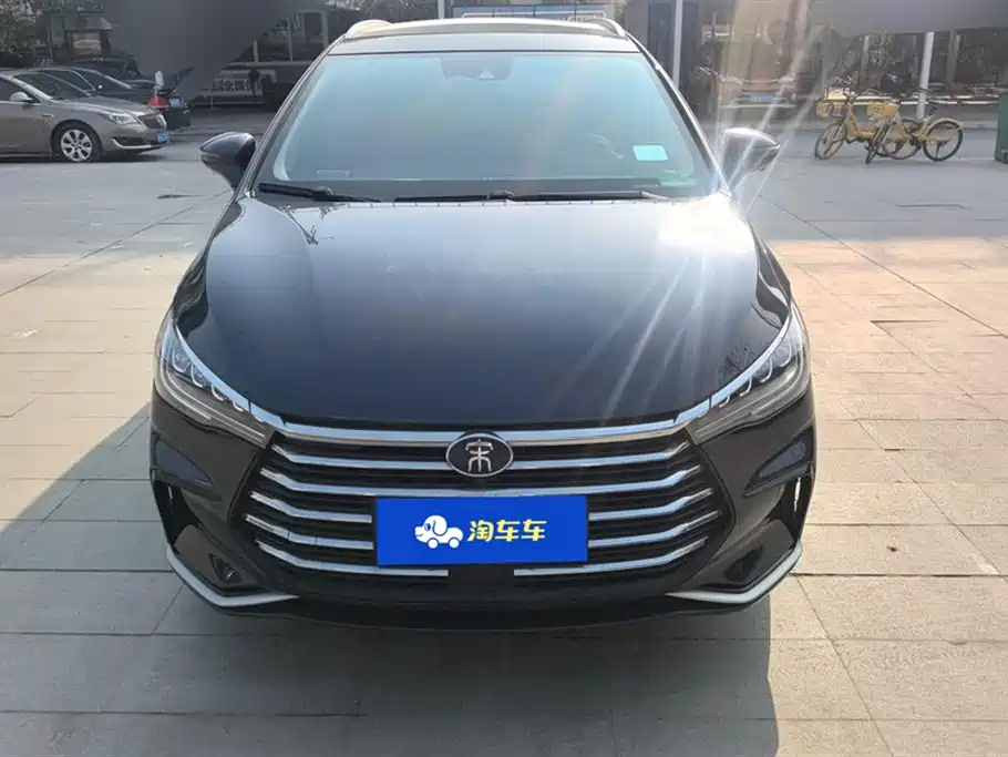 BYD SONG MAX
