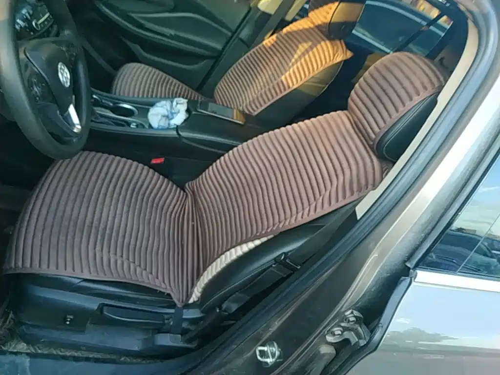 Buick Envision Plus — миниатюра 15