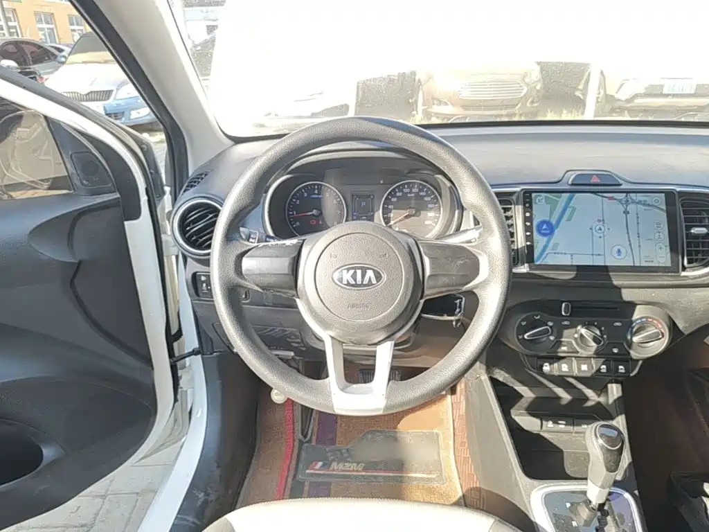 Kia Huanchi — миниатюра 11