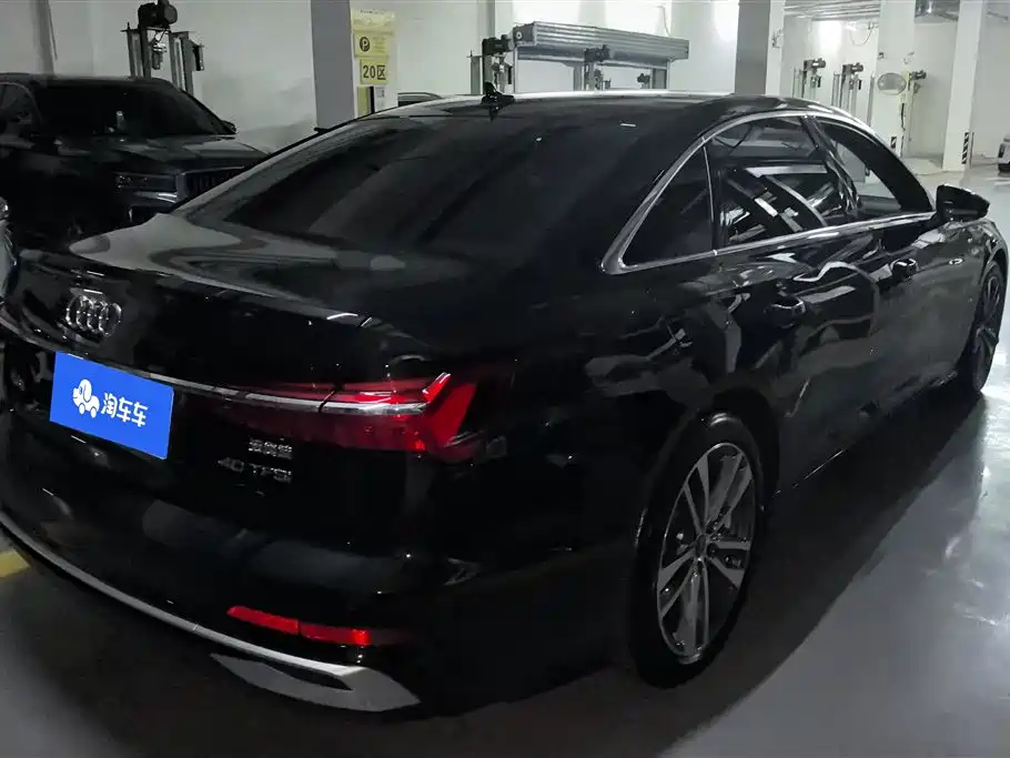 Audi A6L 2023 40 TFSI Luxury