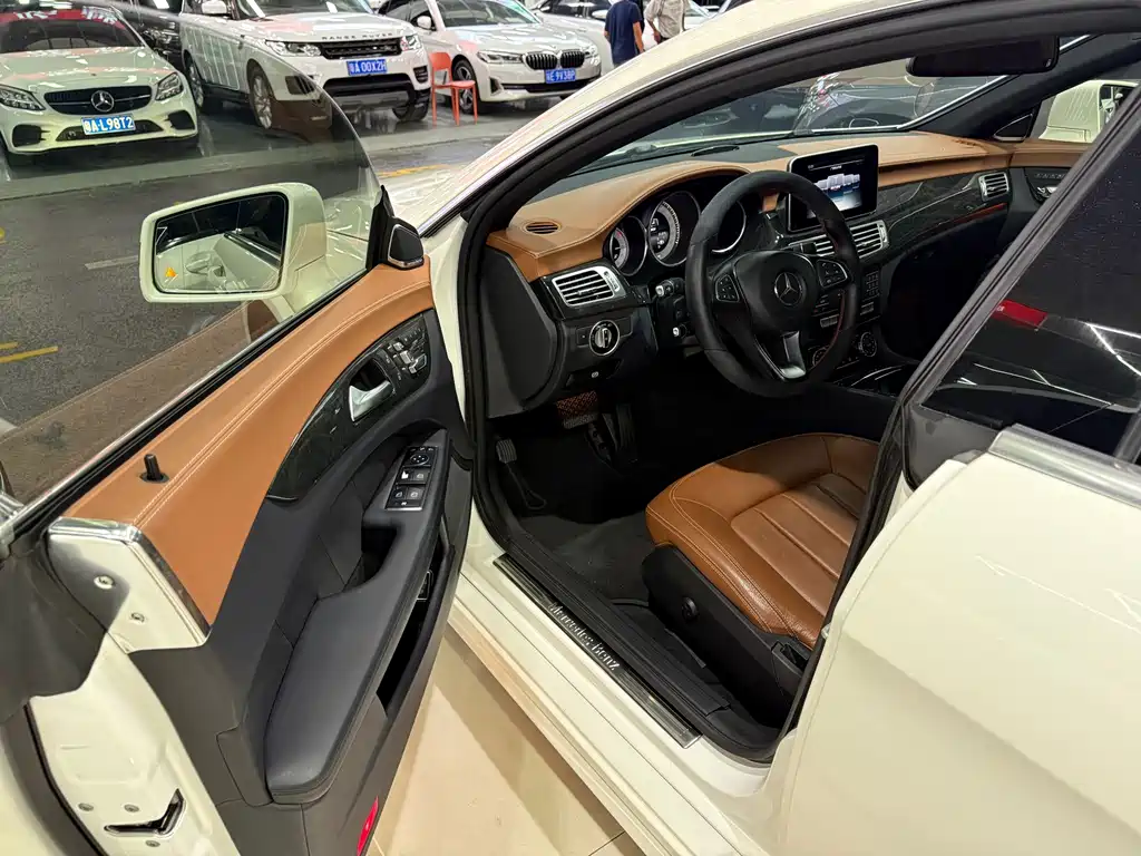 Mercedes-Benz CLS — миниатюра 5
