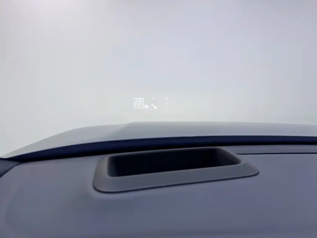Li Auto Li L8 — миниатюра 14