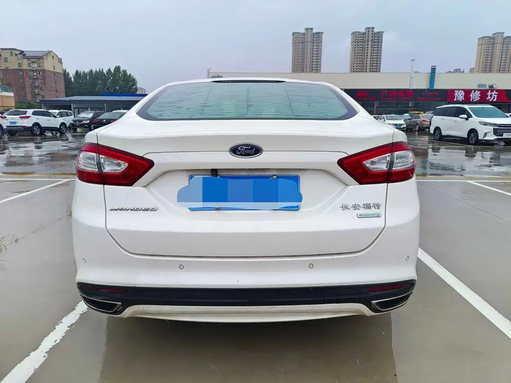 Ford Mondeo — миниатюра 9
