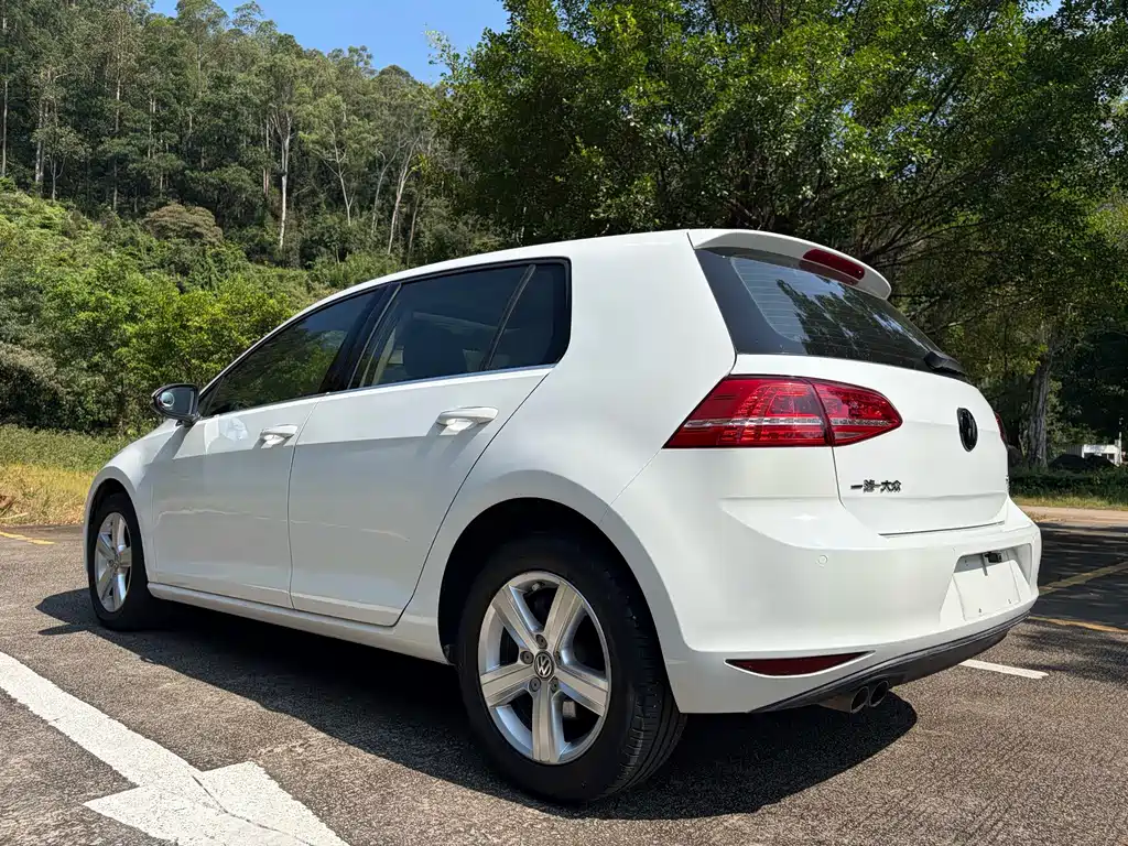Volkswagen Golf — миниатюра 7