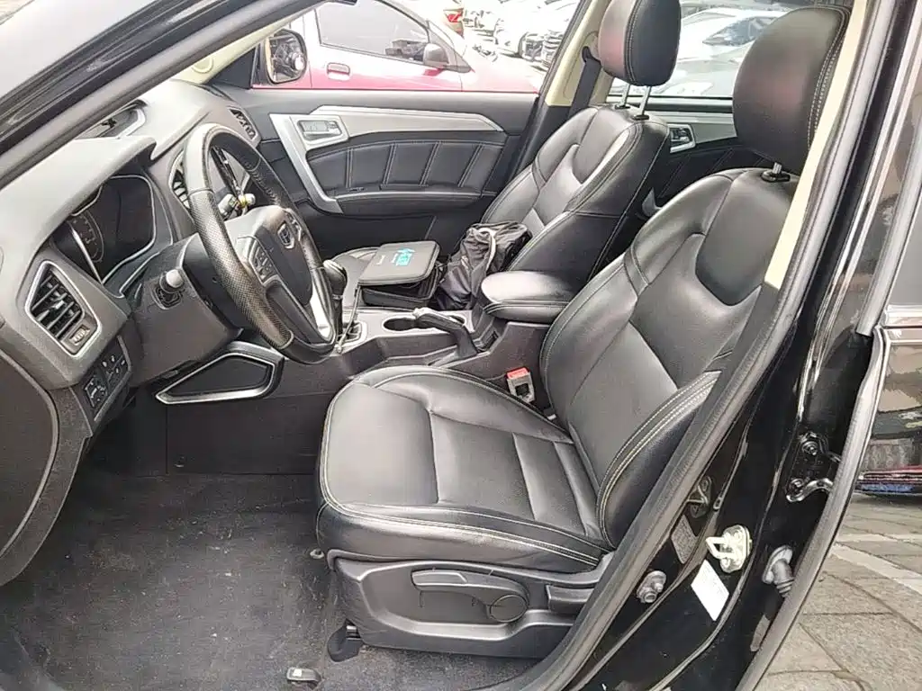 Geely Vision X6 — миниатюра 15