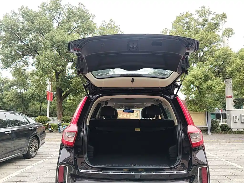 Geely Vision X6 — миниатюра 19
